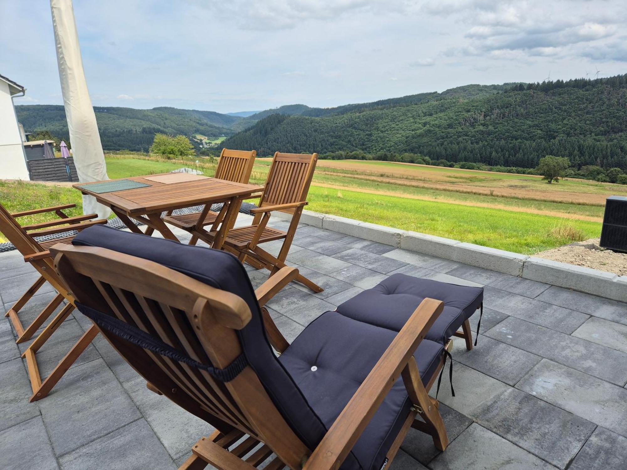 Serenity Vista Retreat Bnb Bescheid Exterior foto